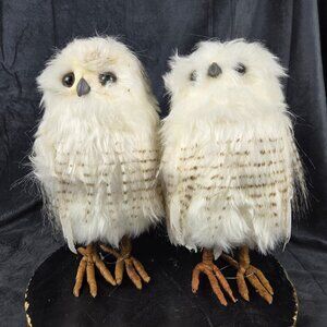 Pair of White Feathered Owls Beaded Eyes Free Standing Decor Decoration